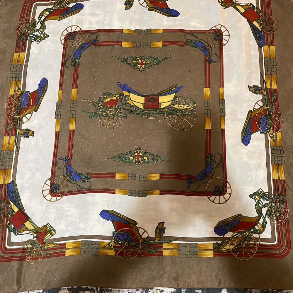 No Tag Square Scarf 🧣 Used in Very good condition 👌